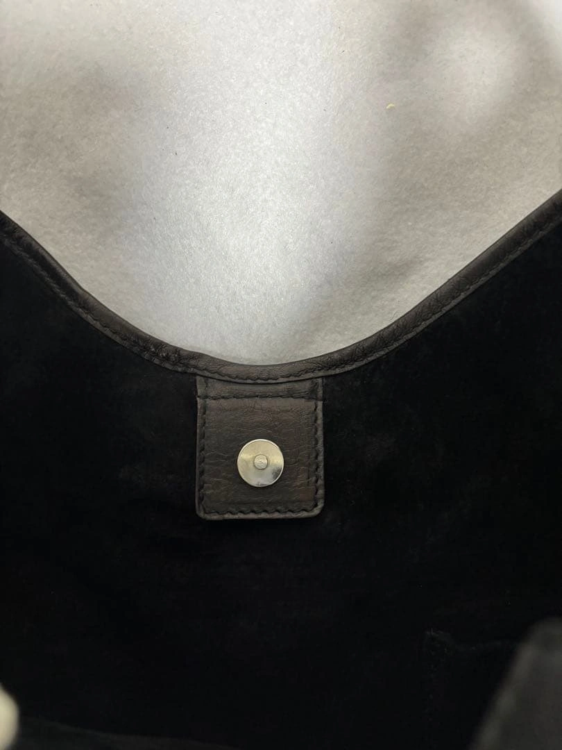 Yves Saint Laurent ショルダーバッグ ブラックの写真7枚目