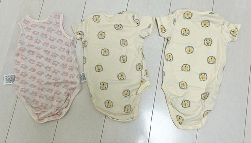 ベビー肌着 ロンパース 80サイズ UNIQLO アカチャンホンポの写真3枚目