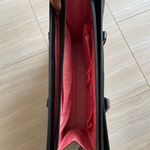 【美品】就活バッグ:NICE CLAUPの写真4枚目