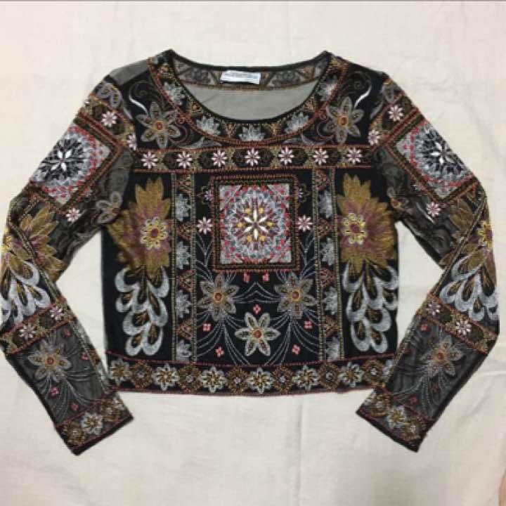 超レア❤️ZARA Woman ビーズ刺繍 カットソートップス