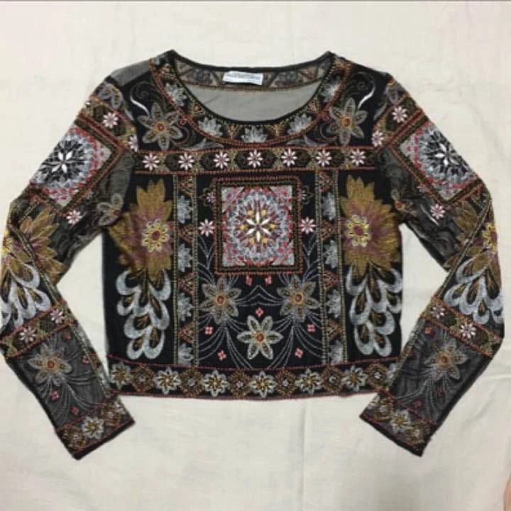 超レア❤️ZARA Woman ビーズ刺繍 カットソートップス
