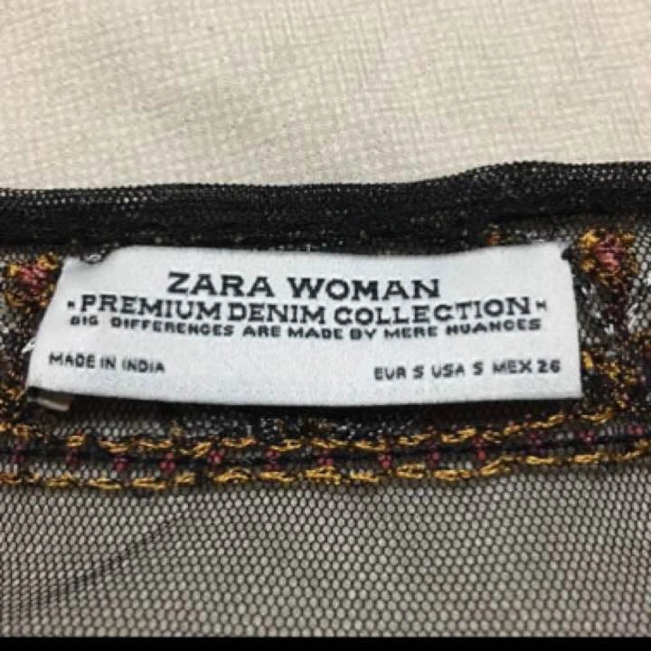 超レア❤️ZARA Woman ビーズ刺繍 カットソートップスの写真4枚目