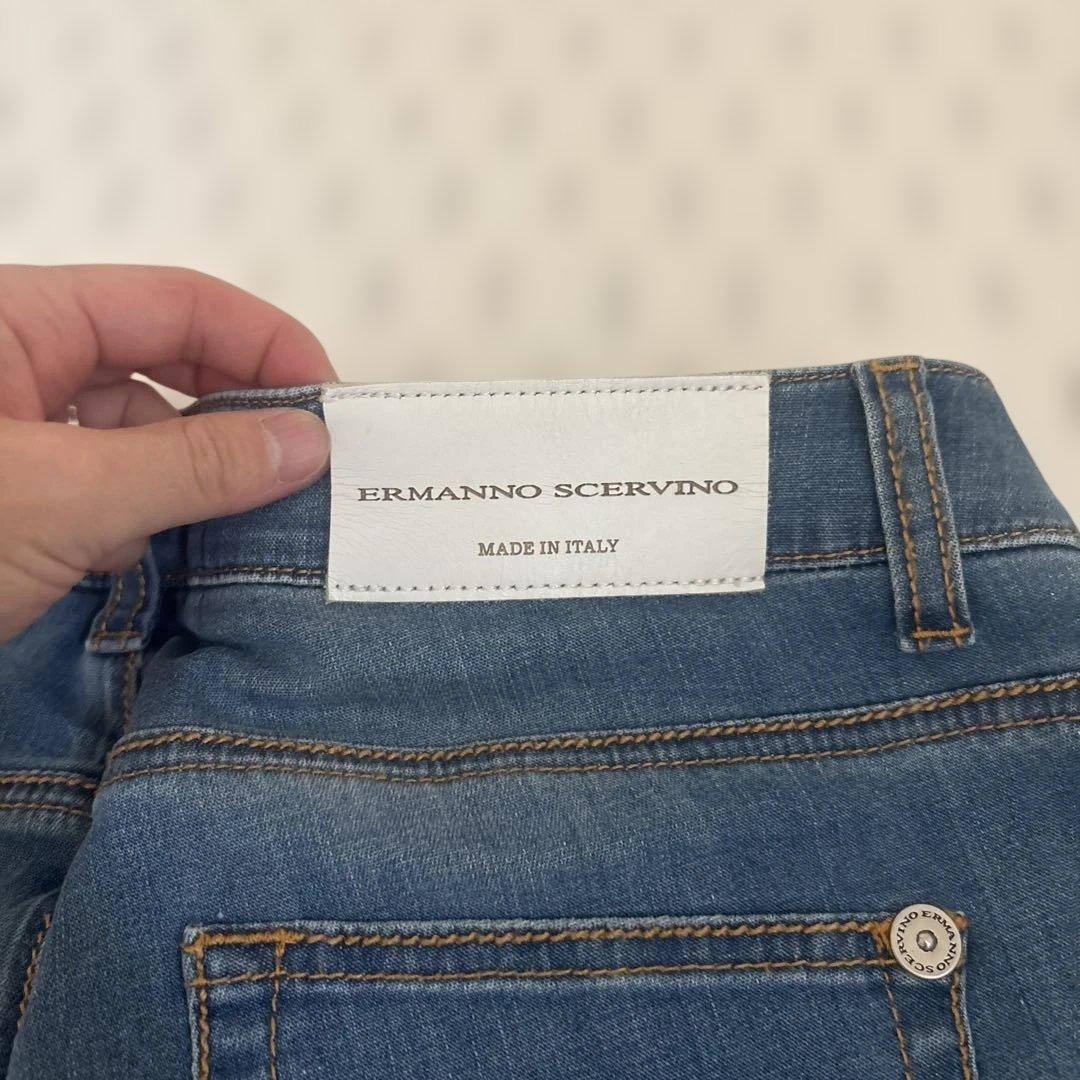 【美品】 ERMANNO SCERVINO 刺繍 デニムパンツの写真4枚目