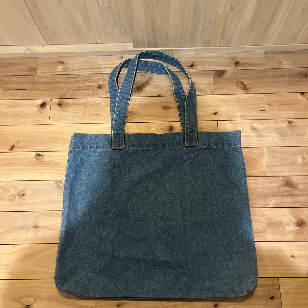 GUESS ビックトートバックの写真2枚目