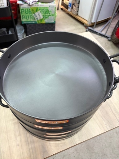 新品未使用品　鉄鍋の写真2枚目