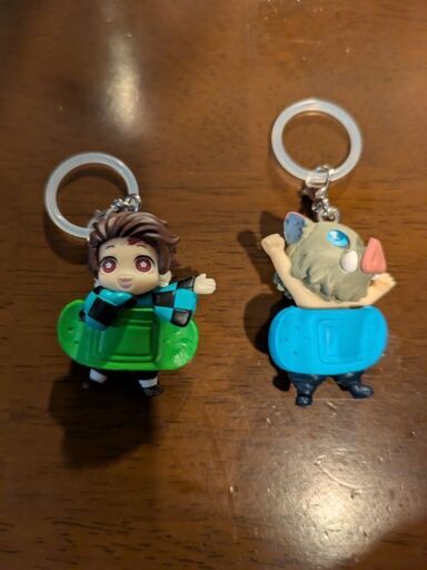 【カプセルトイ】アソート ※未使用品※ 鬼滅の刃 たまごっち ケロロ軍曹 フルーツめじるしアクセサリー