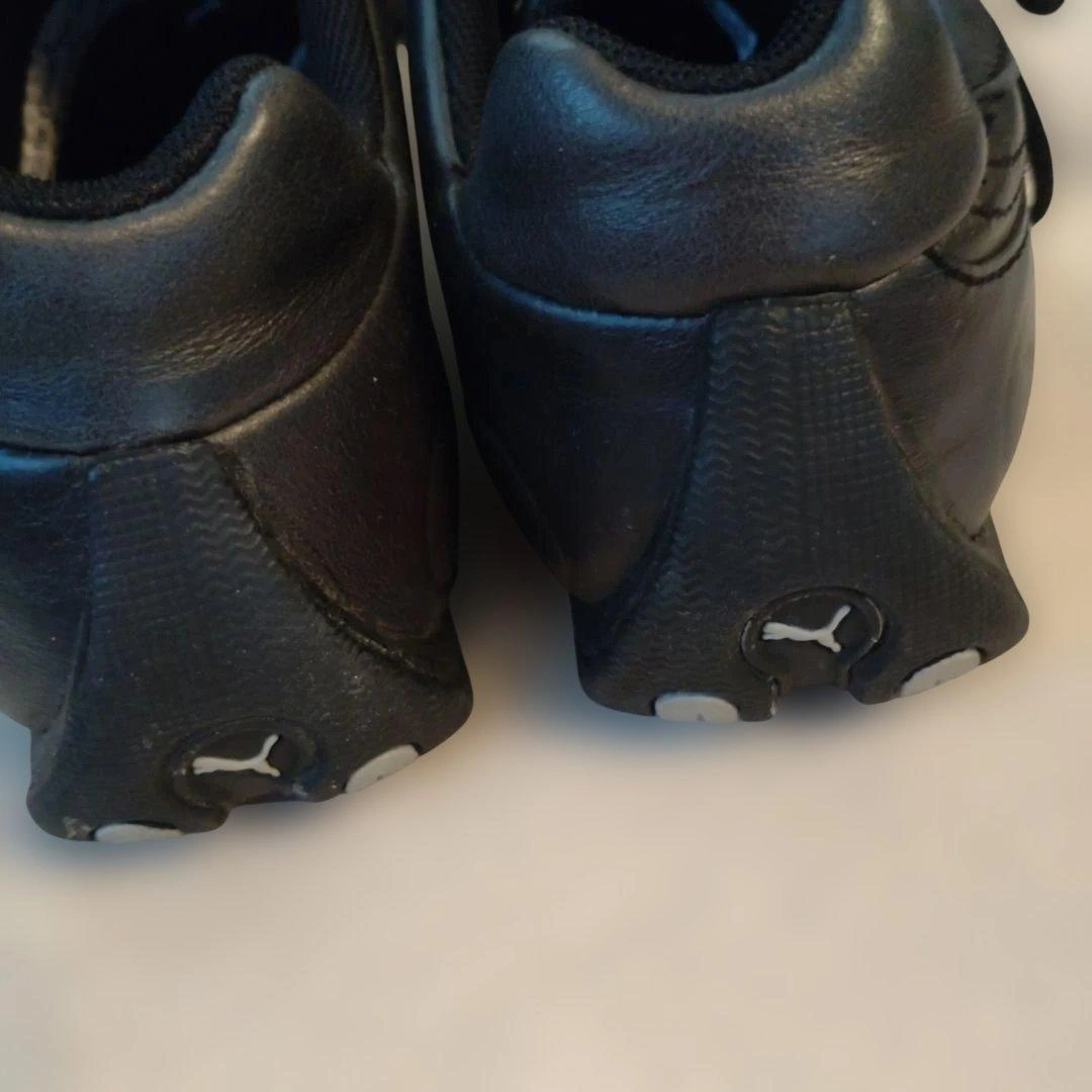 PUMA スニーカー ブラック シルバーの写真5枚目