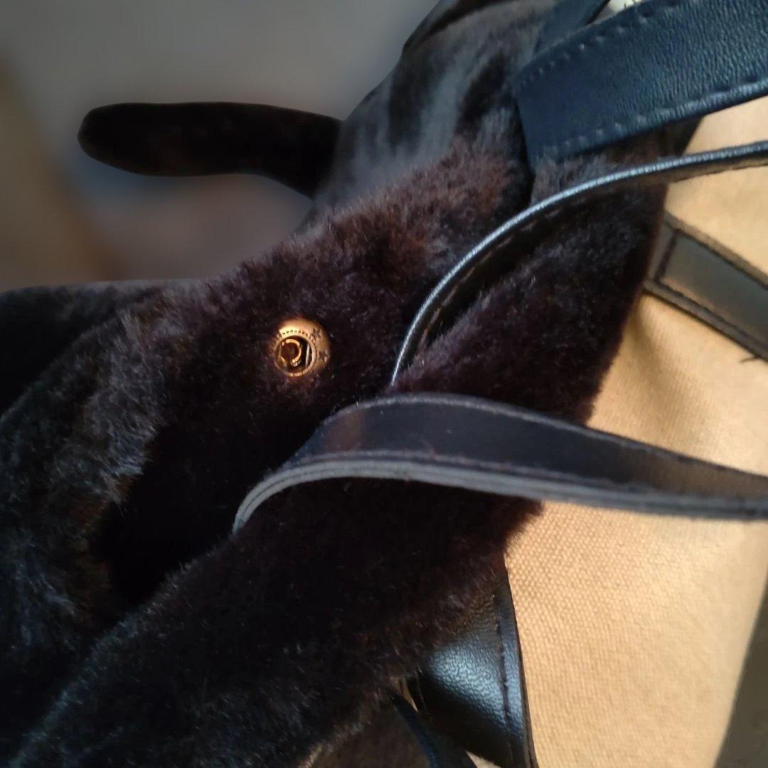 猫モチーフ ファーバッグ アクセサリーの写真3枚目