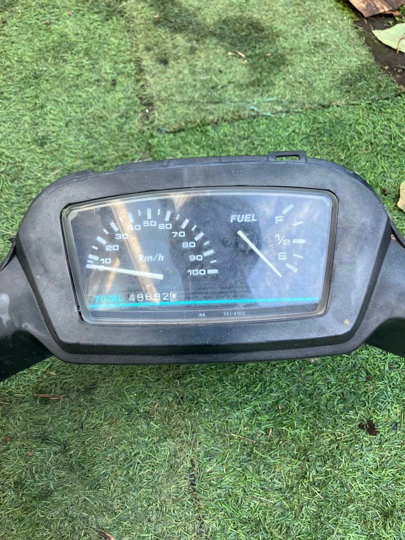 SUZUKI アドレスV100 ヘッドライト ハンドルカバー メーターの写真2枚目