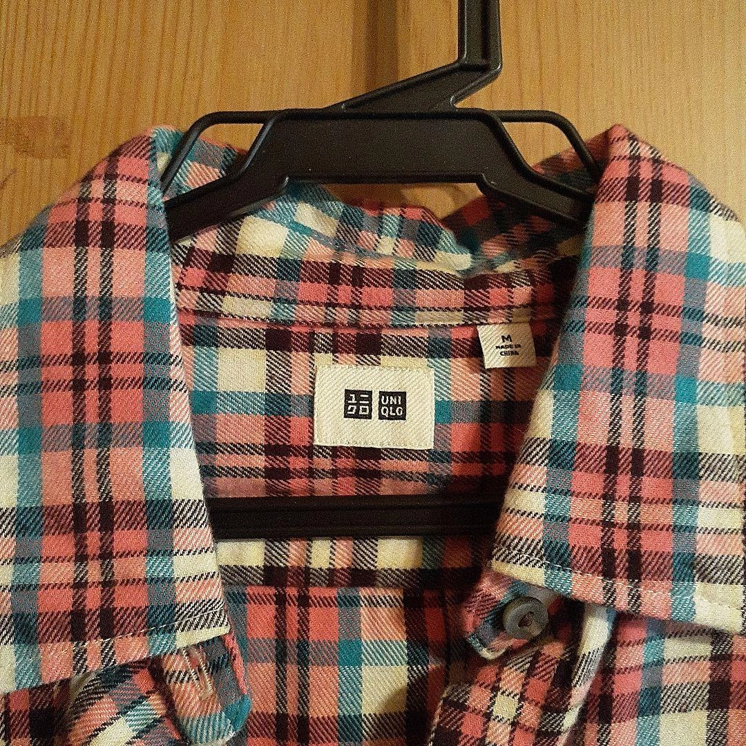 UNIQLO ネルシャツの写真2枚目