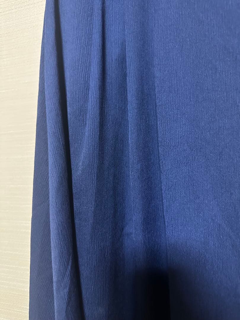 新品未使用 アンデミュウ ラップ風ロングスカート 紺 Fの写真5枚目