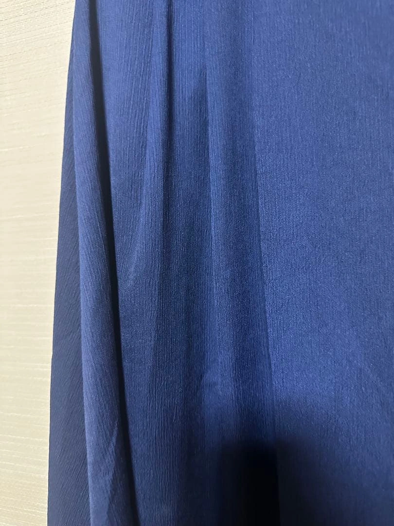 新品未使用 アンデミュウ ラップ風ロングスカート 紺 Fの写真5枚目