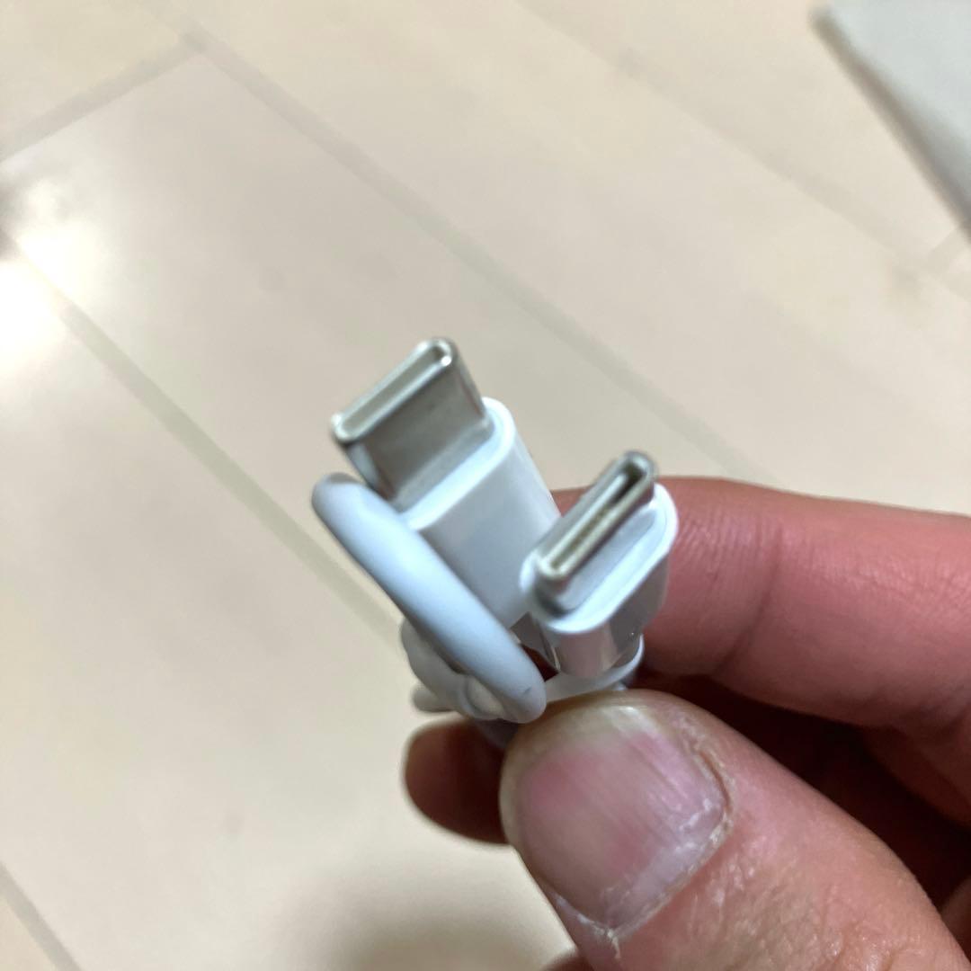 USB Type-C to Type-C ケーブル ホワイトの写真2枚目