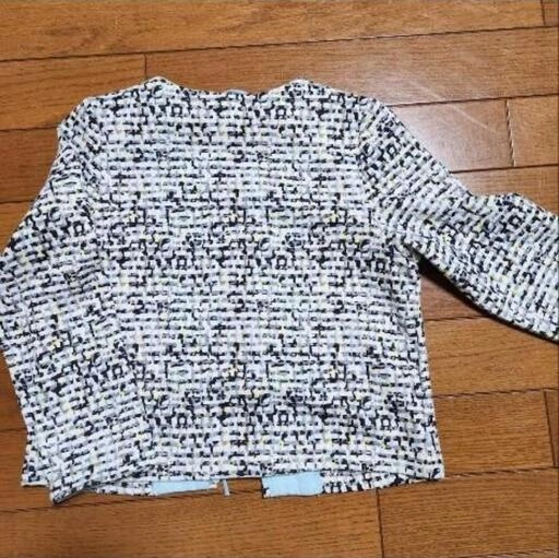 HusHusH ハッシュアッシュ 前開き トップス ジャケット 120㎝の写真2枚目