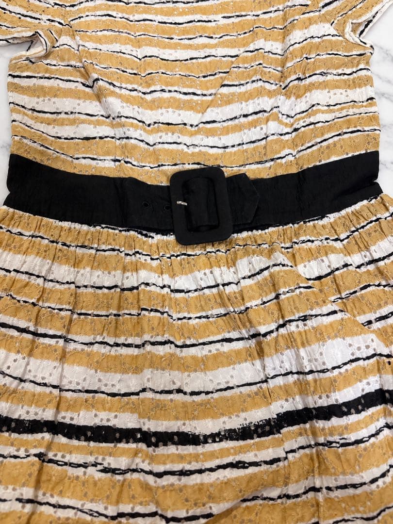 【美品】M’S GRACY 刺繍レース ベルト付ワンピース 36 Sの写真5枚目