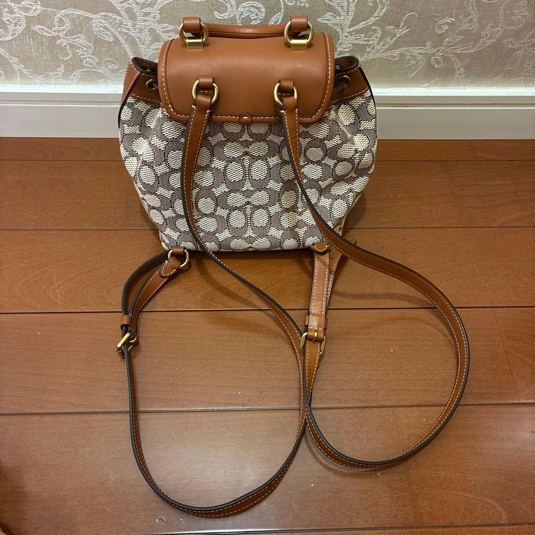 COACH シグネチャー ミニリュック バックパックの写真2枚目