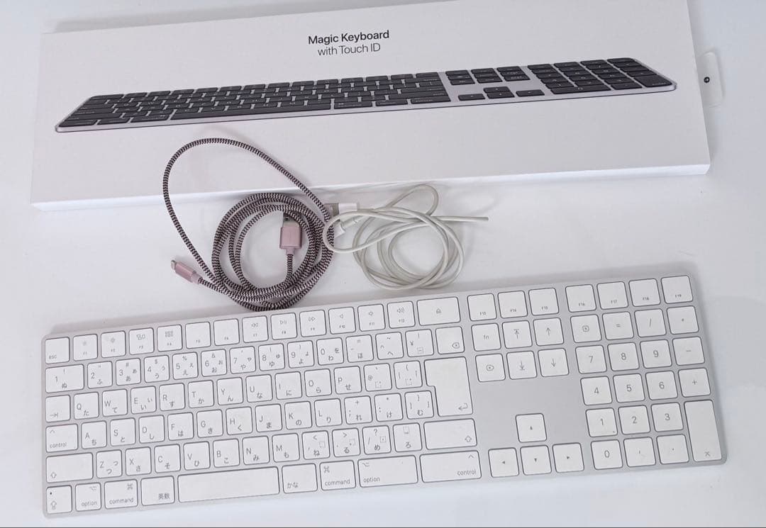 Apple Magic Keyboard テンキー付の写真3枚目