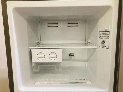 Hisense ハイセンス 2ドア冷凍冷蔵庫 227L HR-B2302の写真2枚目