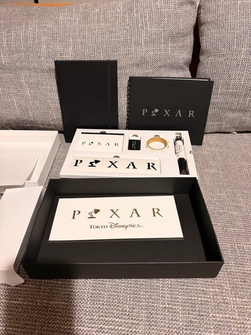 東京 ディズニーシー 限定 PIXAR ステーショナリーセット 文具の写真3枚目