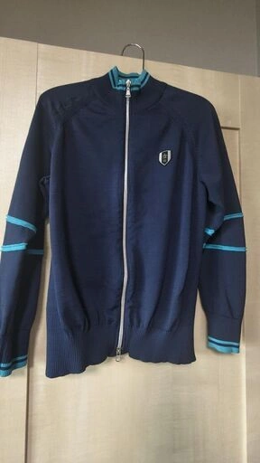 マンシングウェア(Munsingwear) ジップアップニット ネイビー Mサイズの写真4枚目