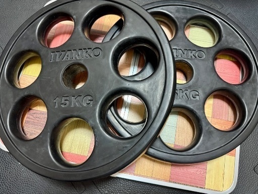 【極美品】IVANKO ラバーオリンピックプレート 67.5kgセット（穴径50mm）の写真3枚目