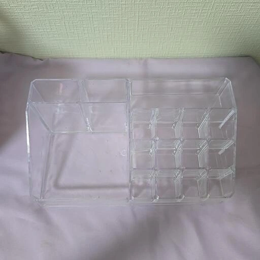 化粧品 置き場 ケースの写真3枚目