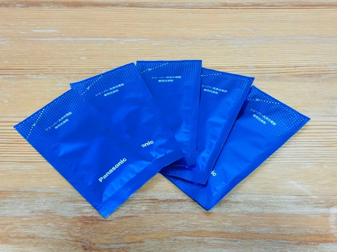 ★美品★ Panasonic ラムダッシュ ES-LT72 洗浄スタンド付きの写真8枚目