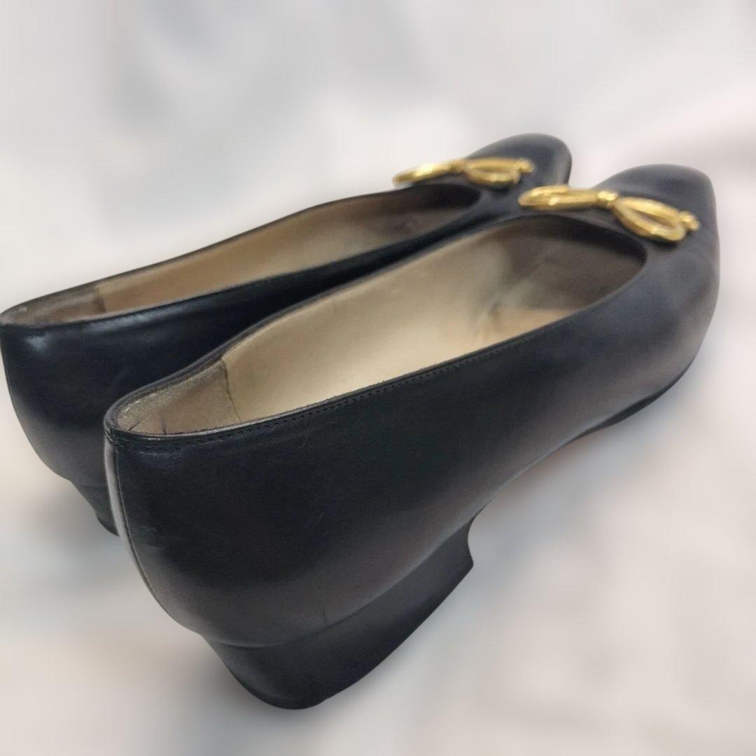 【美品】Salvatore Ferragamo フェラガモパンプス黒サイズ23の写真6枚目