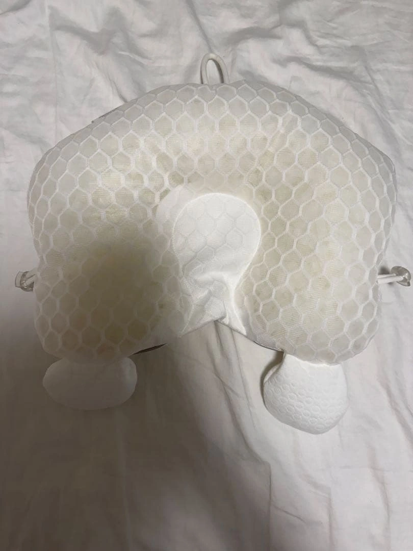 【美品・数回のみ使用】Admuse ベビー枕 絶壁防止 新生児〜3歳 カバー付の写真5枚目