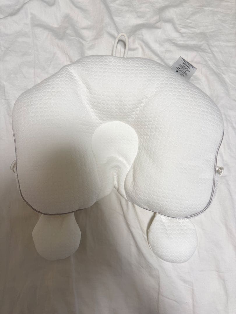 【美品・数回のみ使用】Admuse ベビー枕 絶壁防止 新生児〜3歳 カバー付の写真6枚目