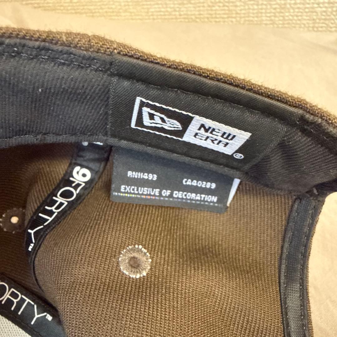 ニューエラ 9FIFTY ニューヨークヤンキース キャップ 深め 茶　白の写真3枚目