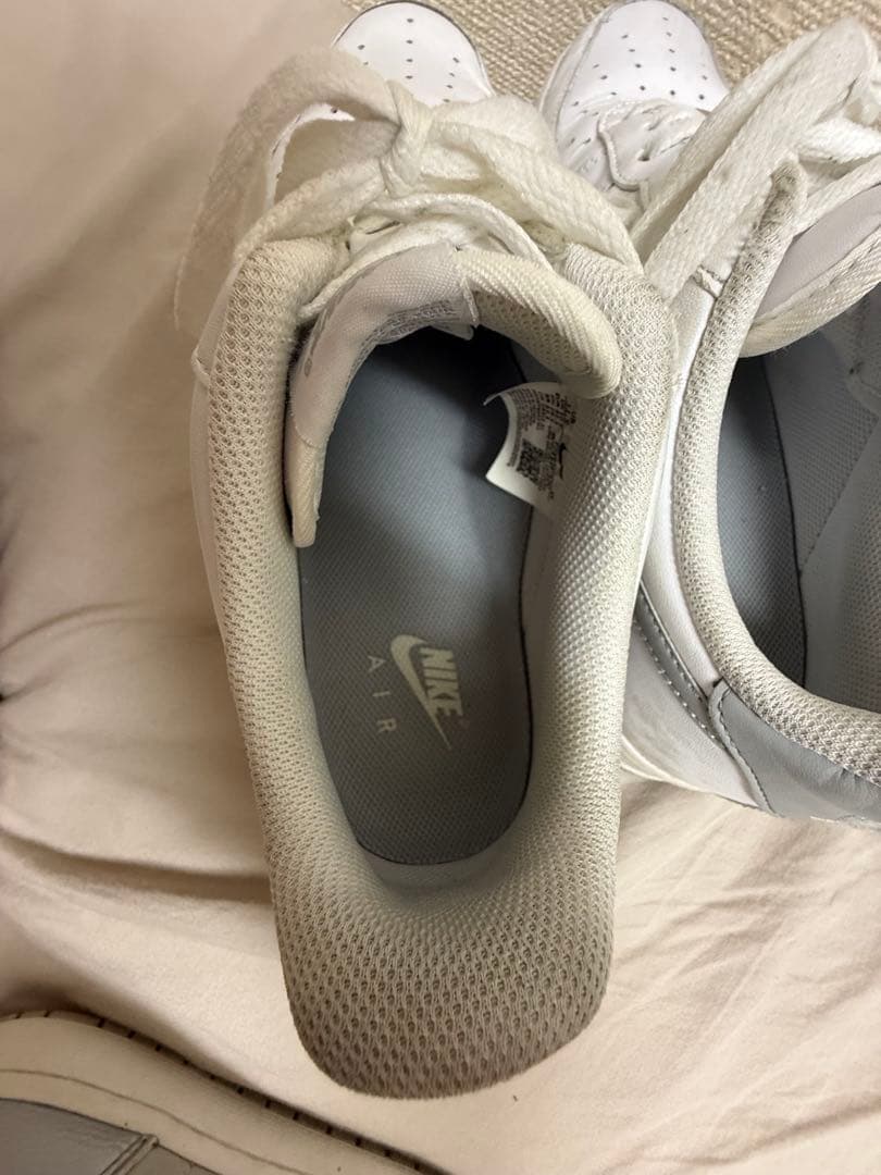 NIKE AIR FORCE 1 ホワイト グレーの写真4枚目