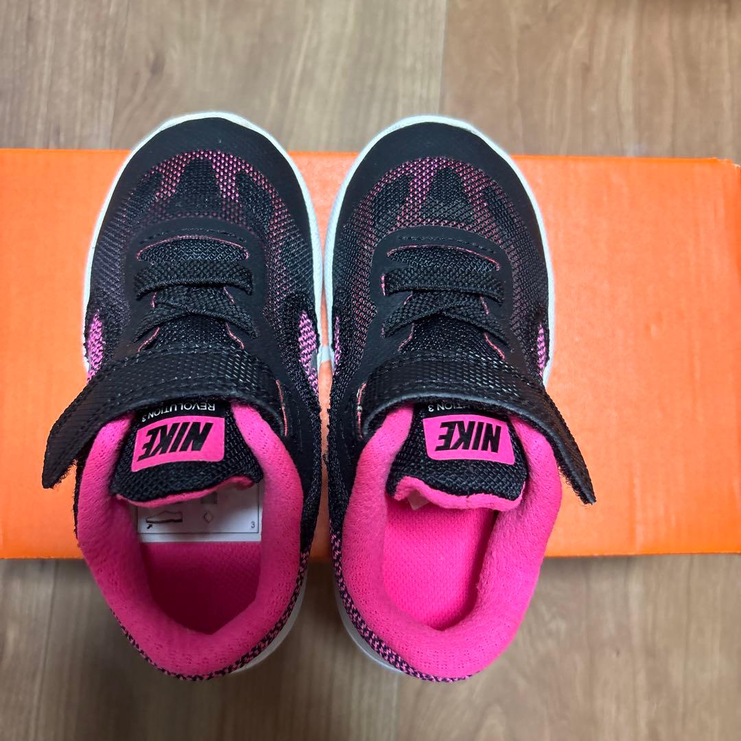 (新品)NIKE REVOLUTION 3 キッズスニーカー 13cmの写真2枚目