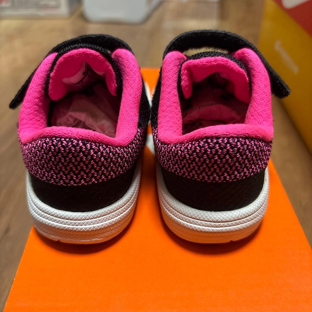 (新品)NIKE REVOLUTION 3 キッズスニーカー 13cmの写真4枚目