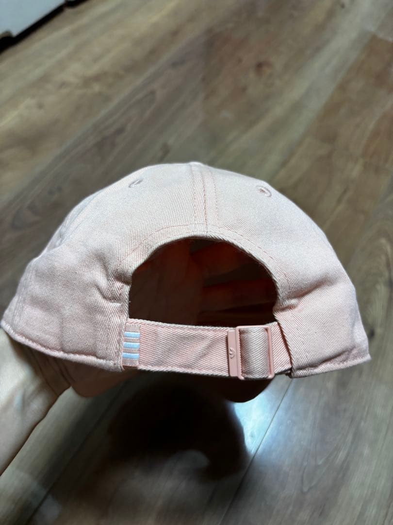 (美品) adidas アディダス ベースボールキャップ ピンクの写真2枚目