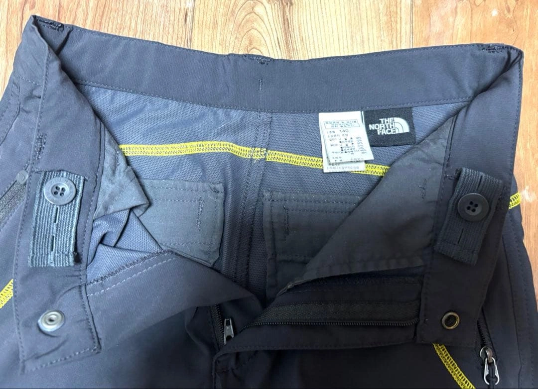 THE NORTH FACE アウトドアパンツ子供140の写真6枚目