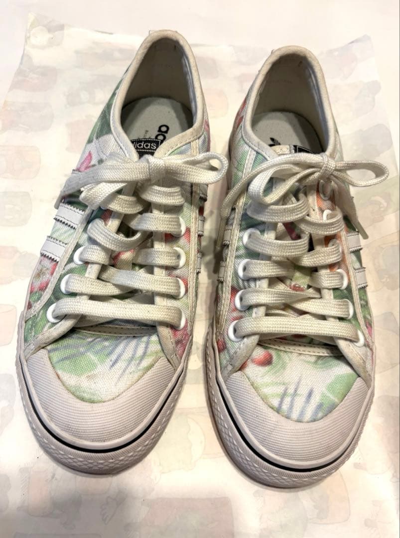 (美品) adidas Nizza スニーカー ボタニカル柄