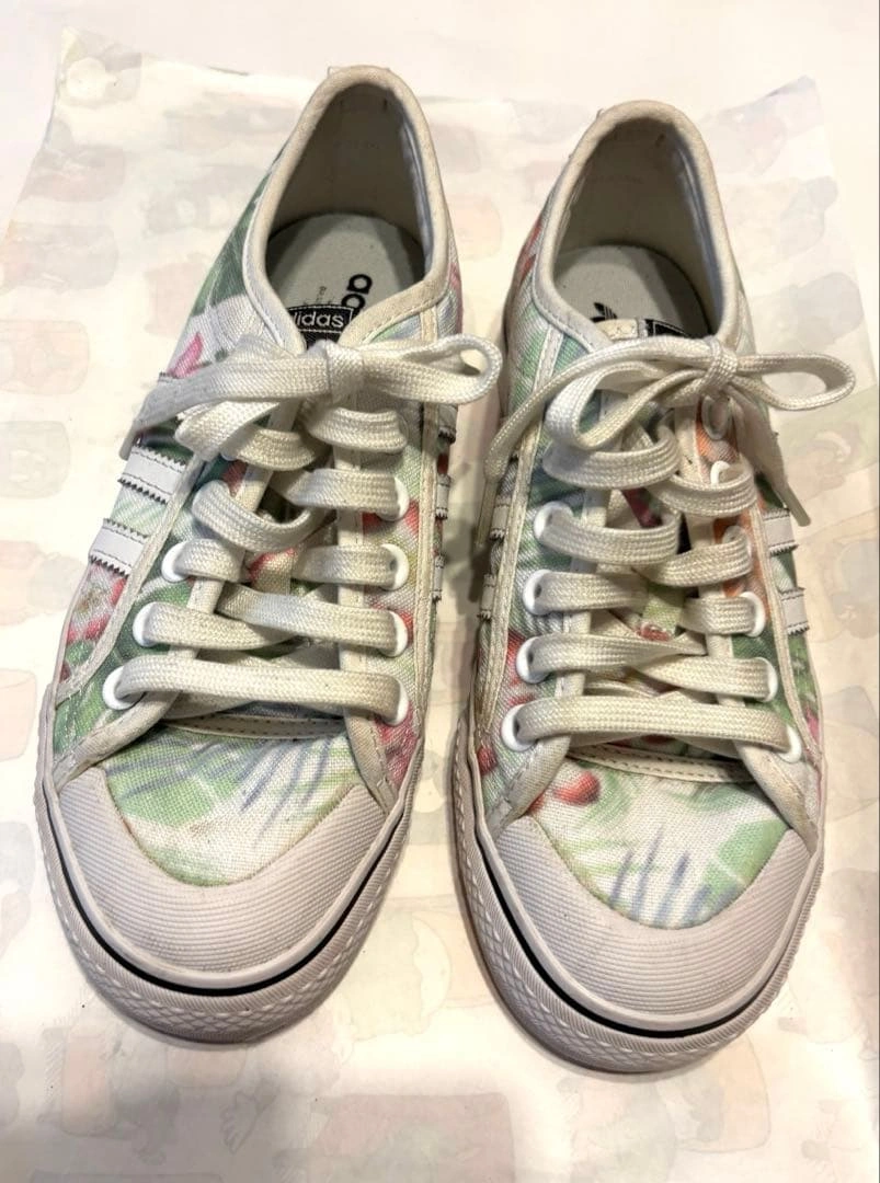 (美品) adidas Nizza スニーカー ボタニカル柄