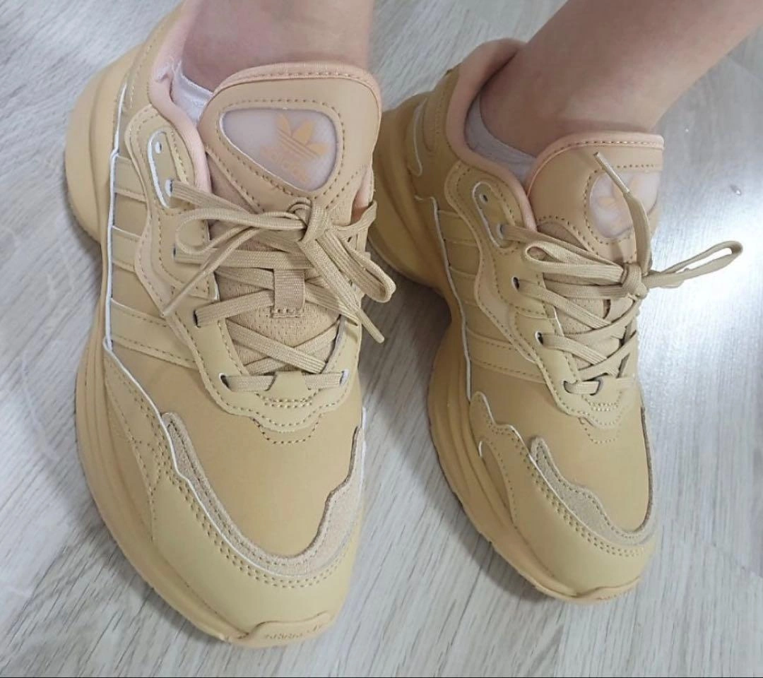 (美品)adidas スニーカー ZENTIC W GX0426