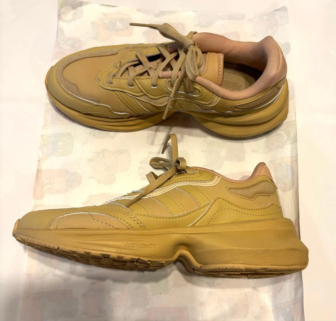 (美品)adidas スニーカー ZENTIC W GX0426の写真4枚目