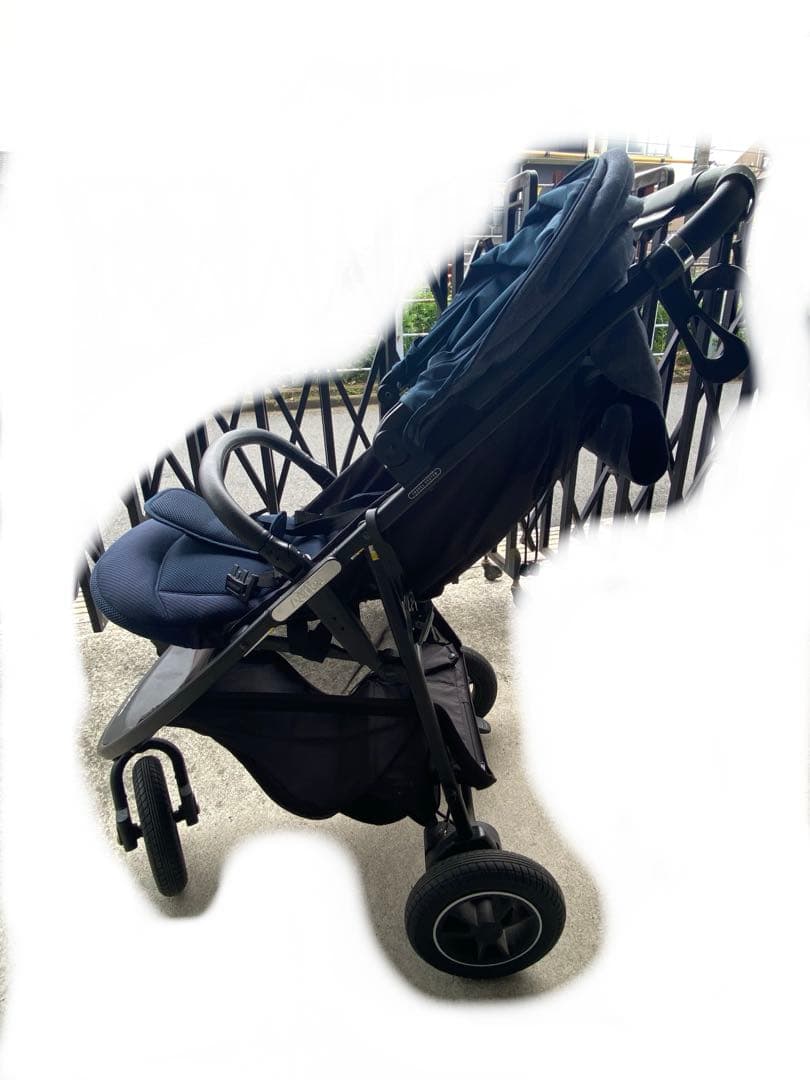Aprica ベビーカー 3輪 ネイビーの写真2枚目