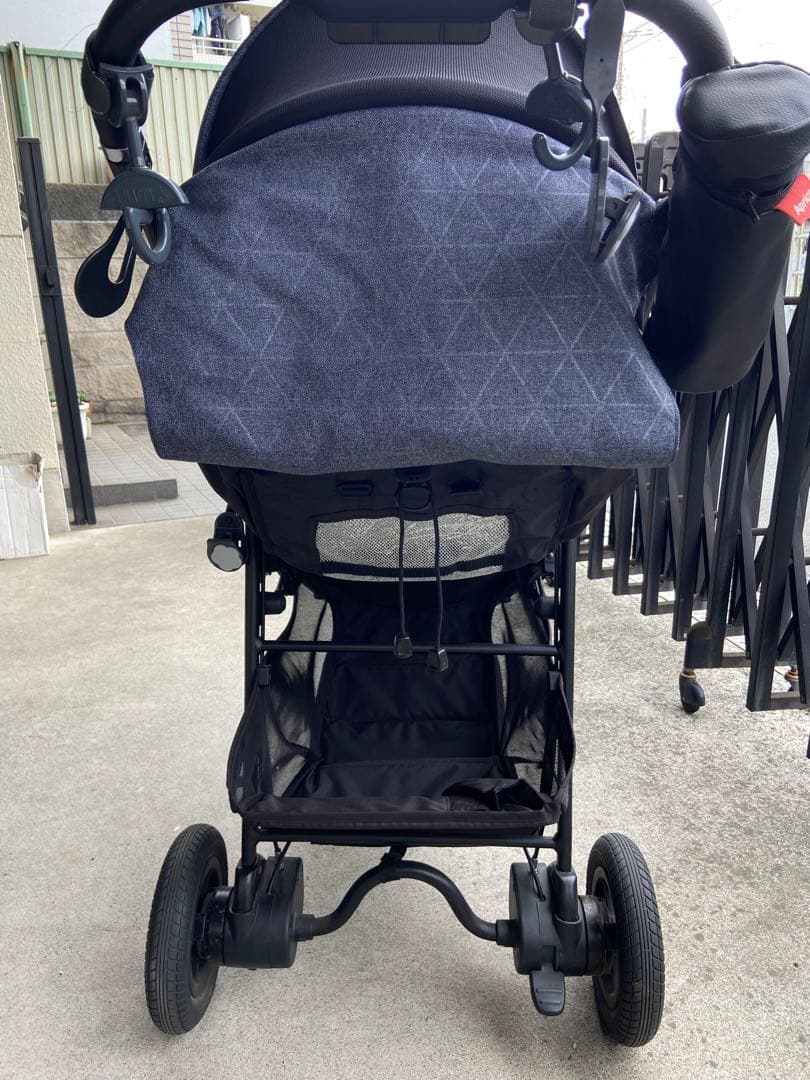 Aprica ベビーカー 3輪 ネイビーの写真4枚目