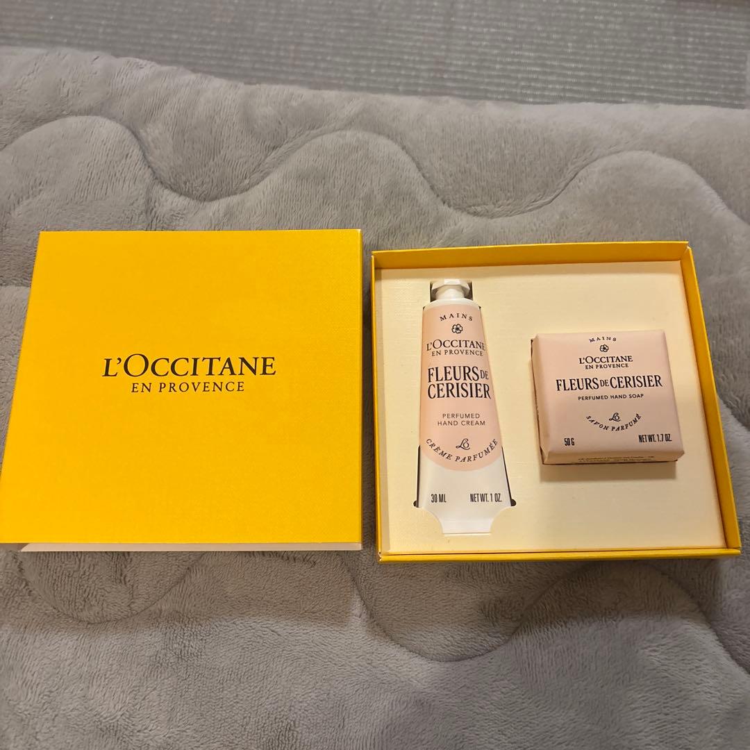 【新品未使用】FLEURS DE CERISIER ハンドクリーム・ソープセットの写真4枚目
