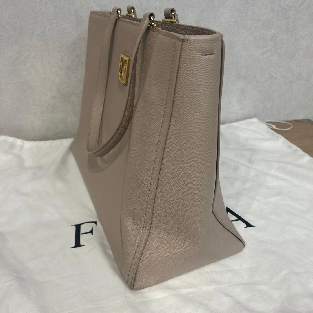 FURLA フルラ ベルヴェデーレ トートバッグ ピンクベージュの写真3枚目