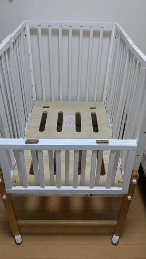 折りたたみミニベビーベッドの写真4枚目