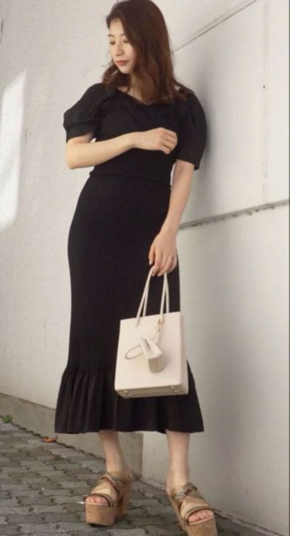 【美品】MERCURYDUO 異素材ヘムロングニットワンピース