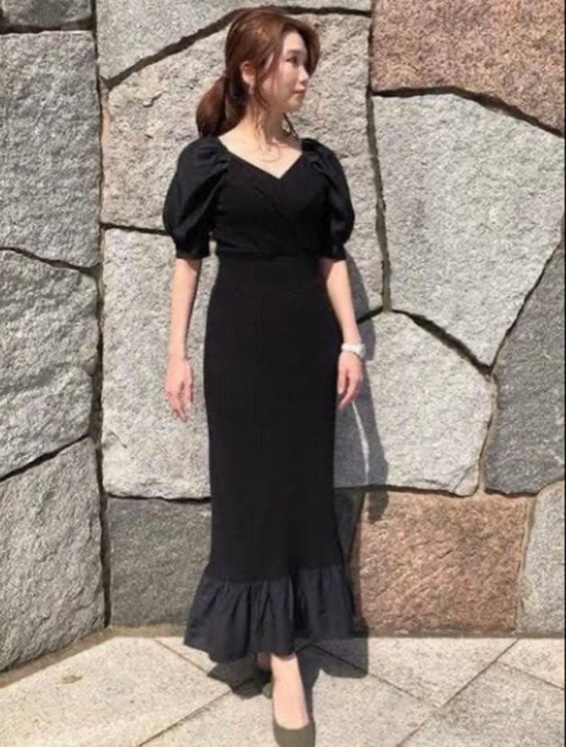 【美品】MERCURYDUO 異素材ヘムロングニットワンピースの写真2枚目