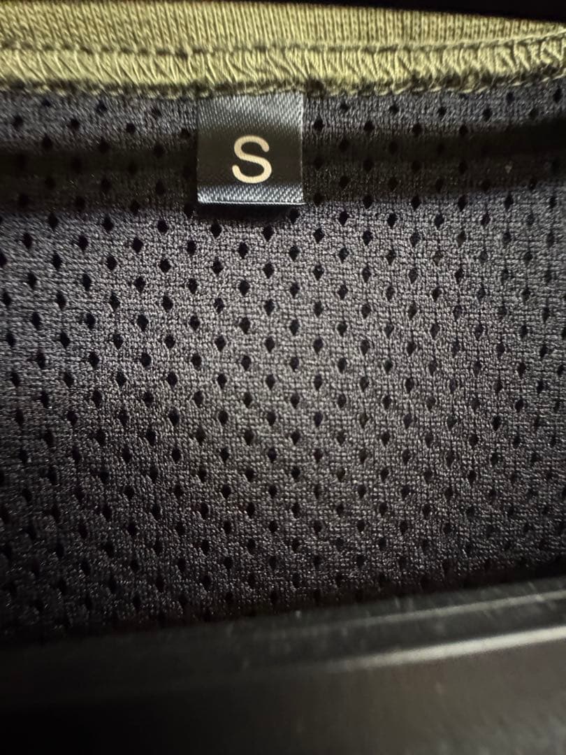dark プロテクトTシャツ オリーブ色 Sサイズの写真3枚目
