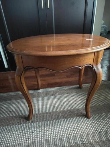 Ethan Allen(イーサン・アーレン) Country French Collection オーバル木製テーブルの写真4枚目
