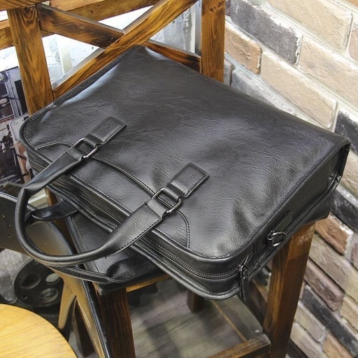 新品送料無料ビジネスバッグ ブリーフケース レザー調 14インチPC対応 ショルダーストラップ付きの写真3枚目